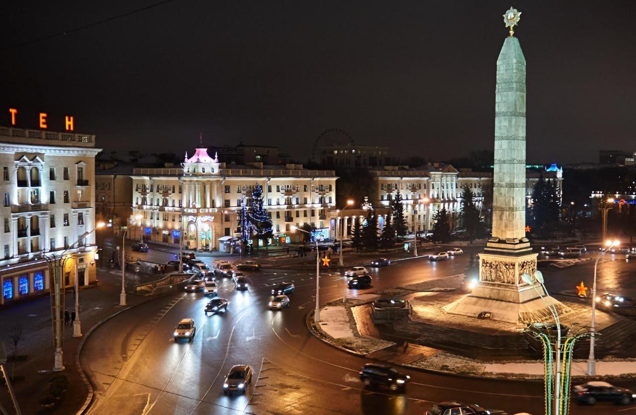 So Fashionable Apartment In The Heart Of Minsk Luaran gambar